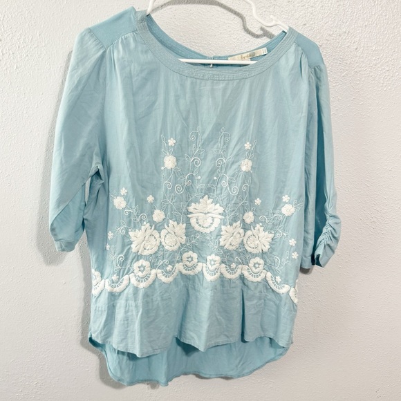 Boden Tops - Boden blue embroidered blouse size 8